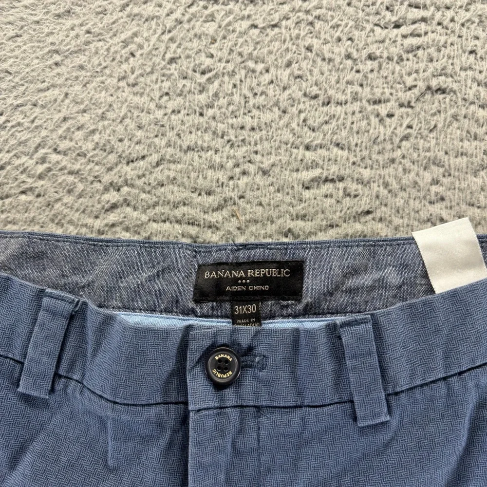 Banana Republic before purchasing
